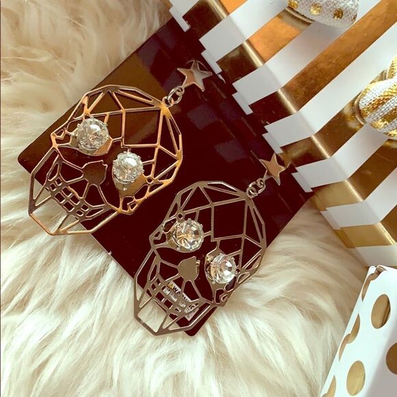 HALLOWEEN Bling Skeleton Dangle Star Accent Earrings NWT Silver Color - Picture 2 of 6